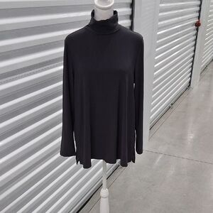 Marla Wynne Turtleneck